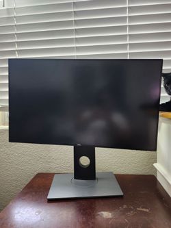 ​Dell 27" Monitor (Thin Lines on Display - AS-IS)