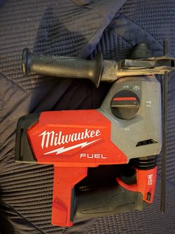 Sds plus Milwaukee m18 fuel