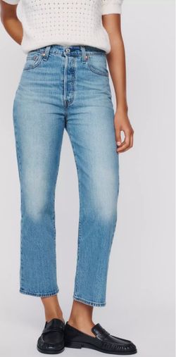 Levi’s Ribcage Straight Ankle high rise button front light blue jeans, size 34x29