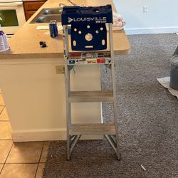 Louisville 4’ Aluminum Ladder  