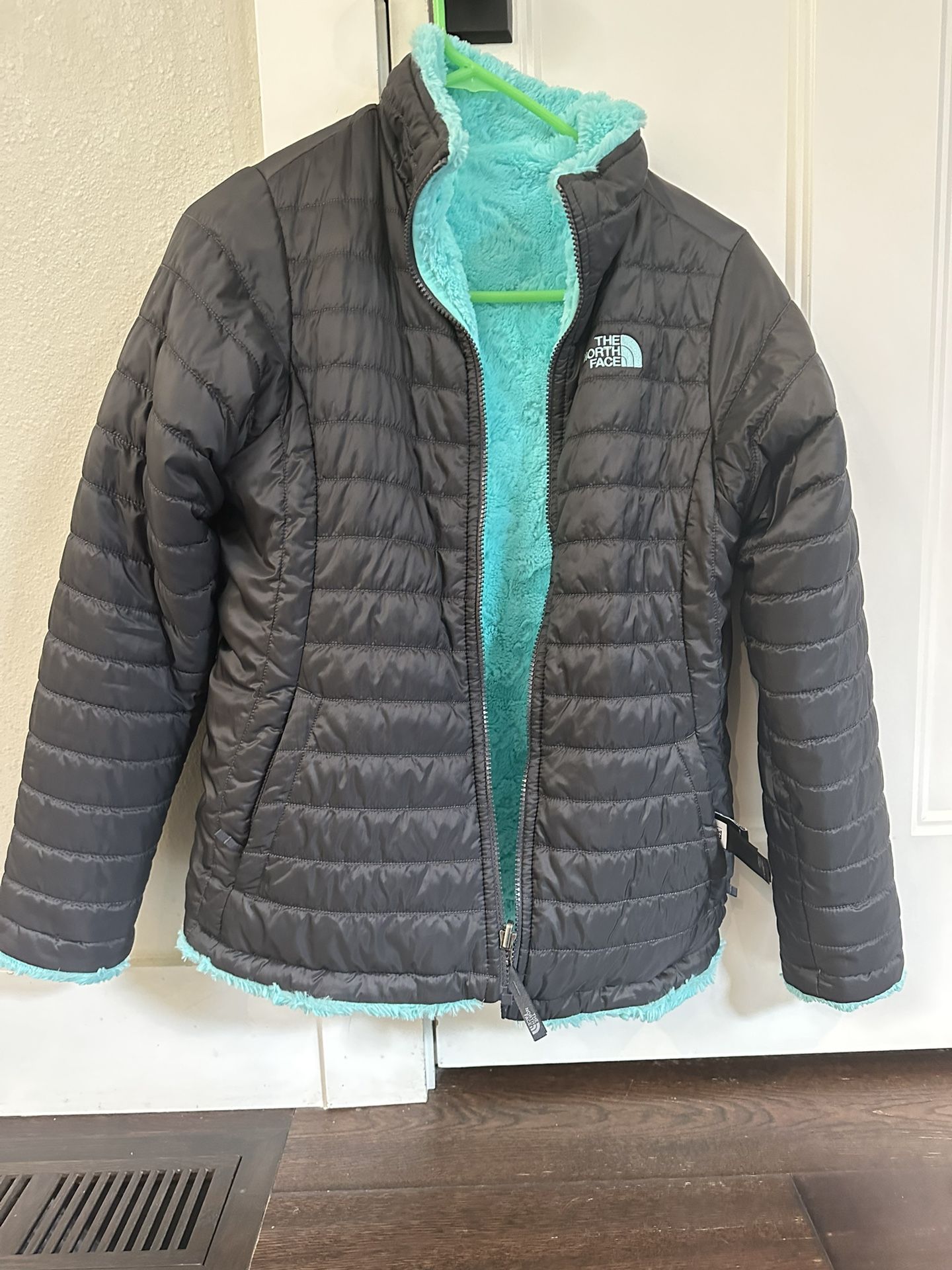 Kid’s North Face Reversible Fleece Puffer Jacket Size 14/16