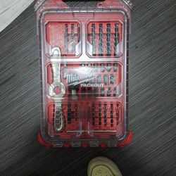 Milwaukee 38 Piece Tap And Die Packout Set