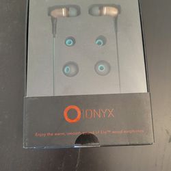Onyx Noise Cancelling in-Ear Wired Headphones with Mic (NEW)