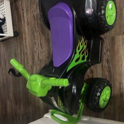 TODDLERS RIDE ONS (1-3)