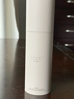 SKKN by Kim Kardashian Toner w Gentle Exfoliation 