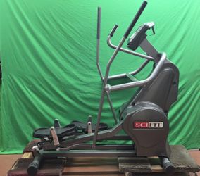  SXT7000 Elliptical