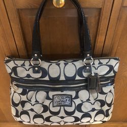 Coach Signature Tote Shoulder Bag