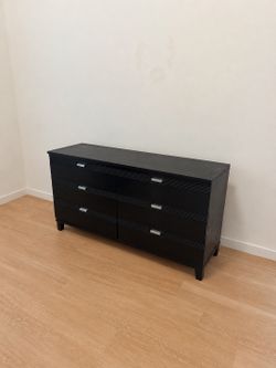 Black wood dresser