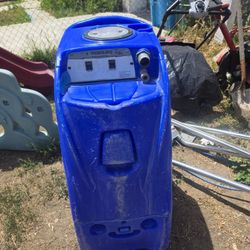 12 Gallon Carpet Extractor 