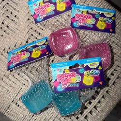 Viral Five below sugar glow cube squishy