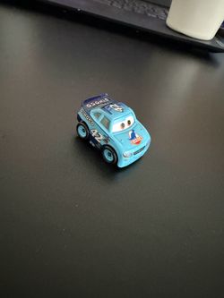 Disney Pixar Cars Mini Dinoco #42 Die-Cast Cal Weathers