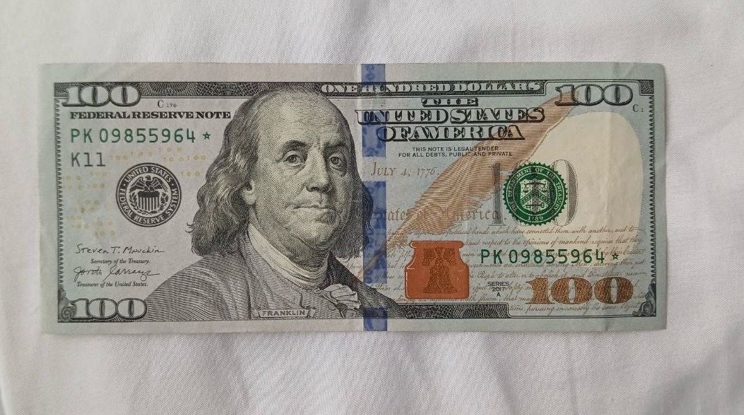 100 Dollar Bill Star Note NOt FREE