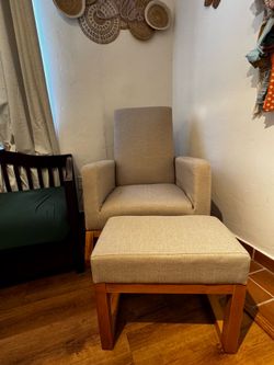 Nursery Rocking Chair with Ottoman – Like New