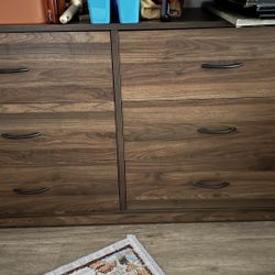 Dresser With 6 Drawers