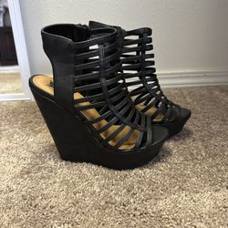 Women’s Shiekh Black High Heel Shoes Size 8