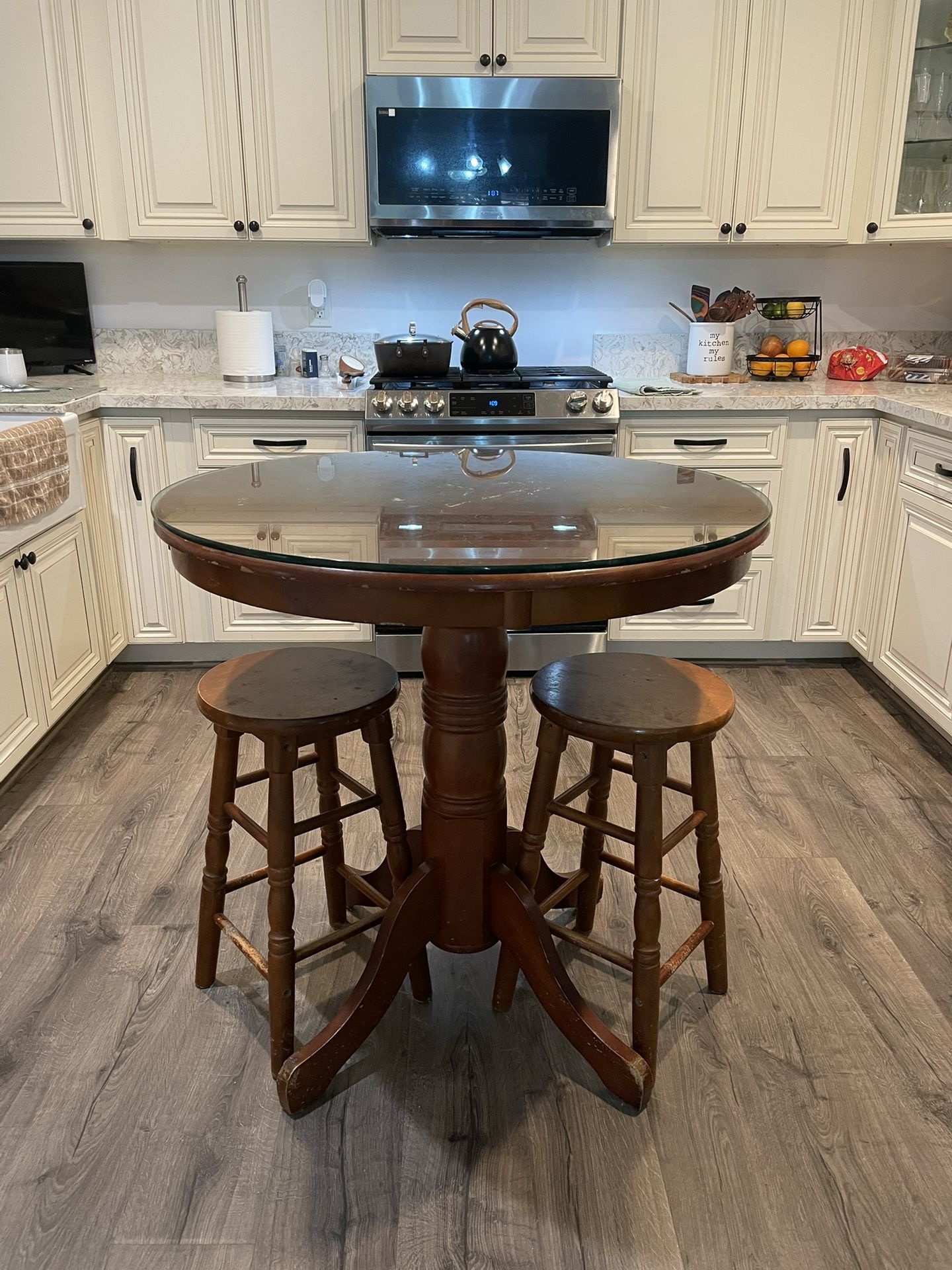 Dinning Table