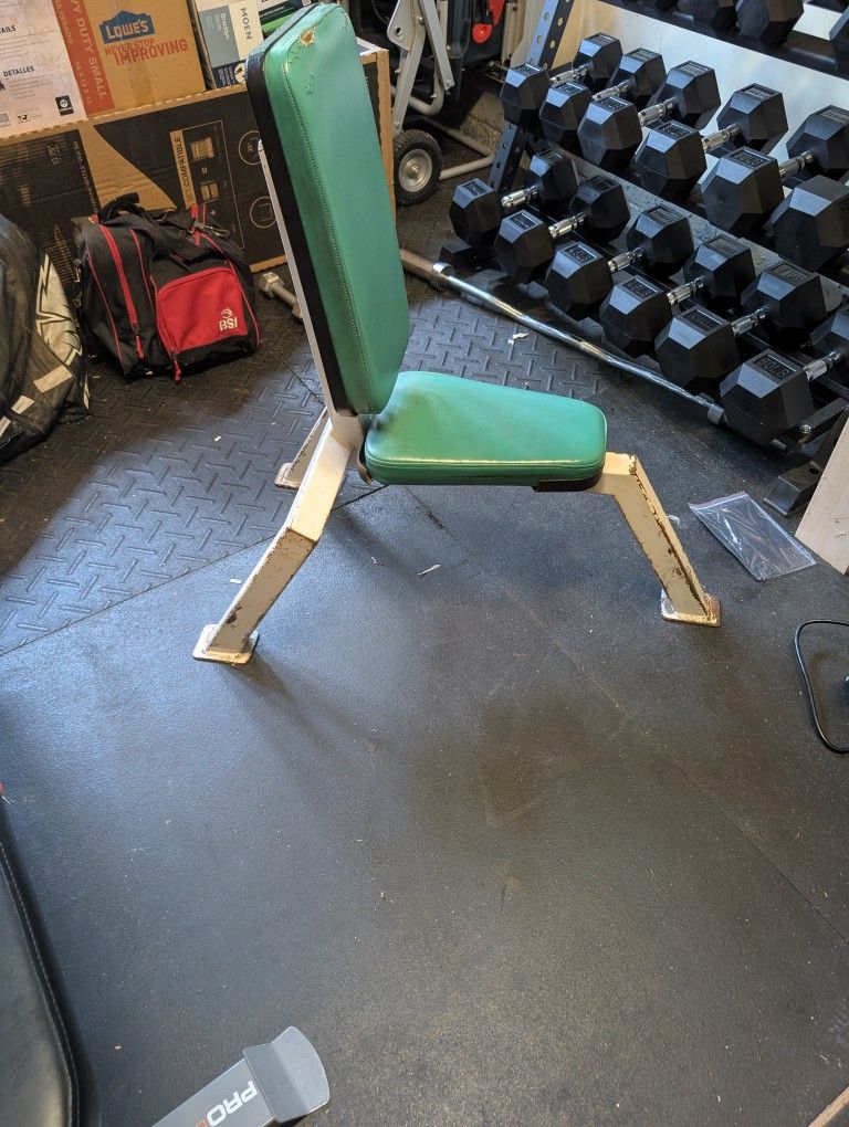 Upright Workout Bench