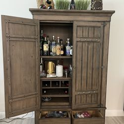 Cabinet (Entertainment)