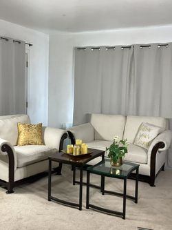 Nesting Tables / Accent Tables / End Tables / Side Tables / Coffee Tables (2) LIKE NEW