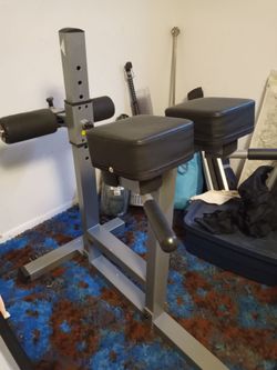 Roman chair body solid
