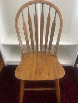 4 free wooden chairs