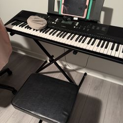 Yamaha Keyboard With Foldable Table And Foldable Chair