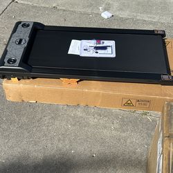Brand new heavy duty running/walking electric treadmill for $90