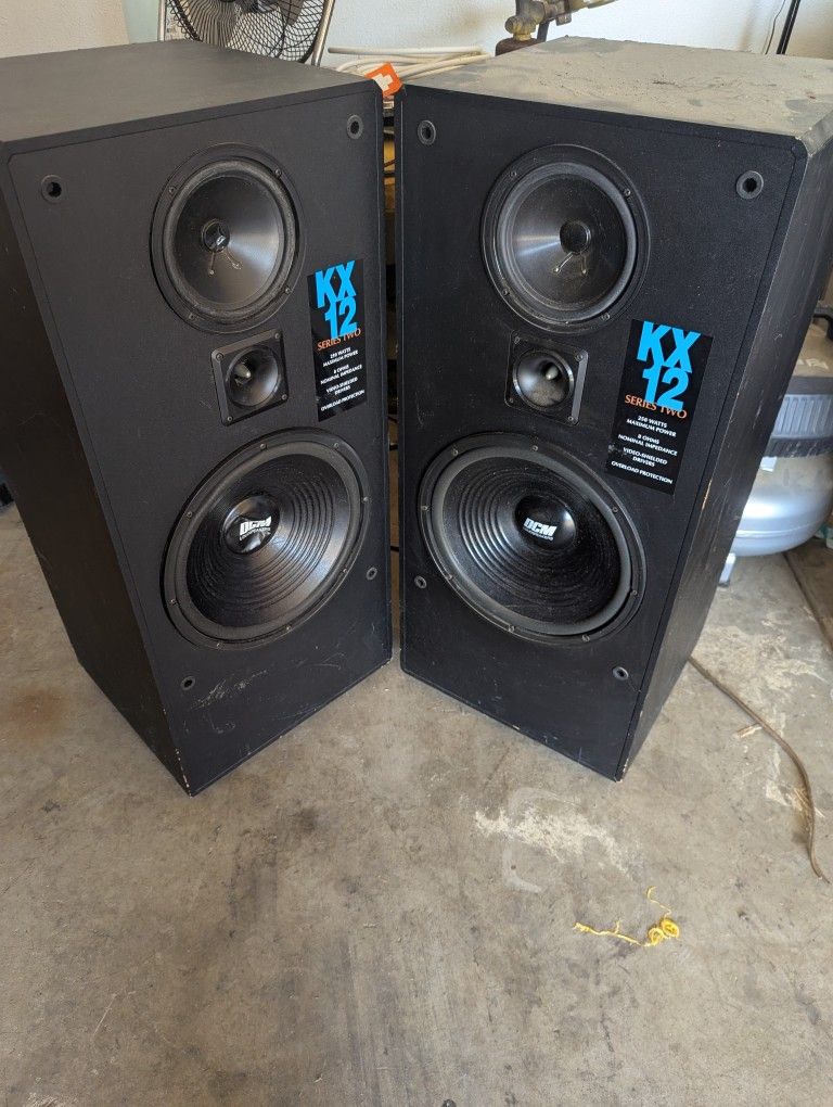 Set Of Tower Speakers 12" and Receiver