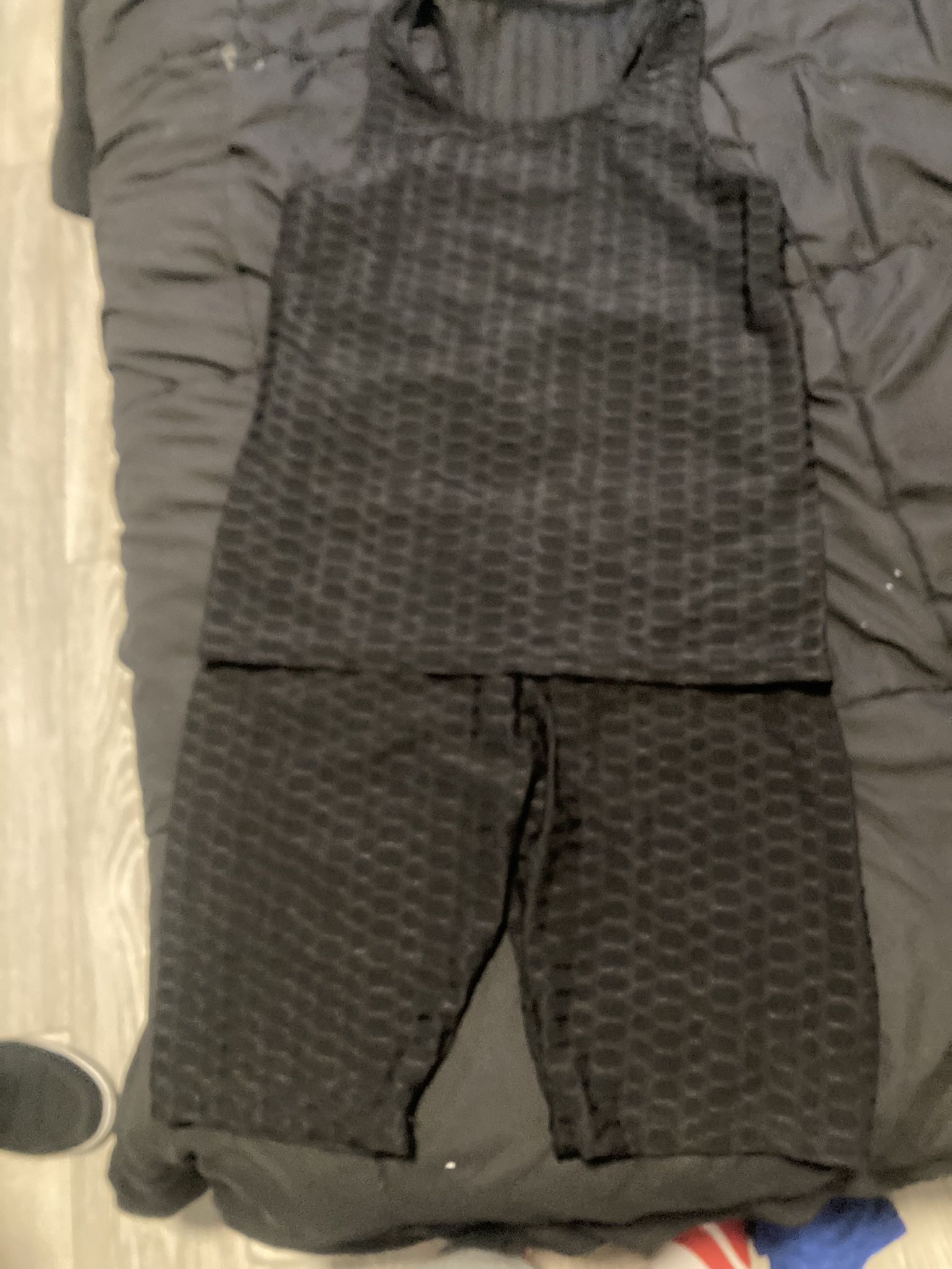 Woman’s Activewear Size Medium Black 