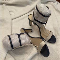 Women’s Nine West Navy and Off White heeled sandal