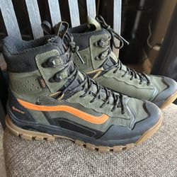 Vans MTE-3 Hiking Boots For Sale (Brand new)