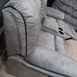 *Ad Special*---Barcelona Cozy Gray Fabric Reclining Sofa/Loveseat Sets---Delivery And Easy Financing Available👌