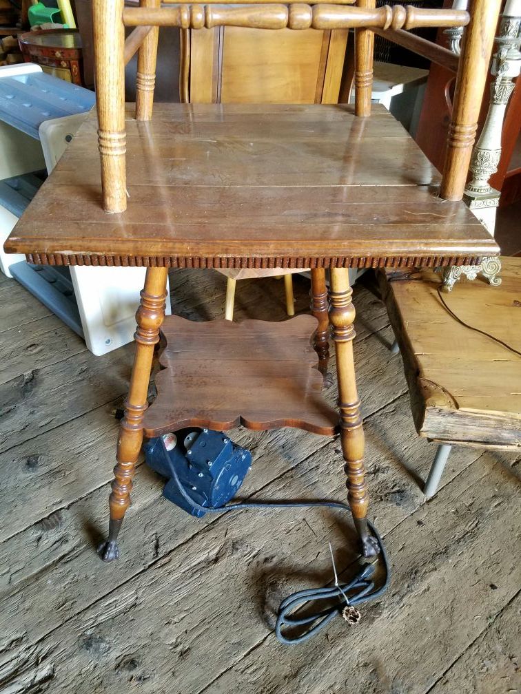Antique parlour table with claw feet