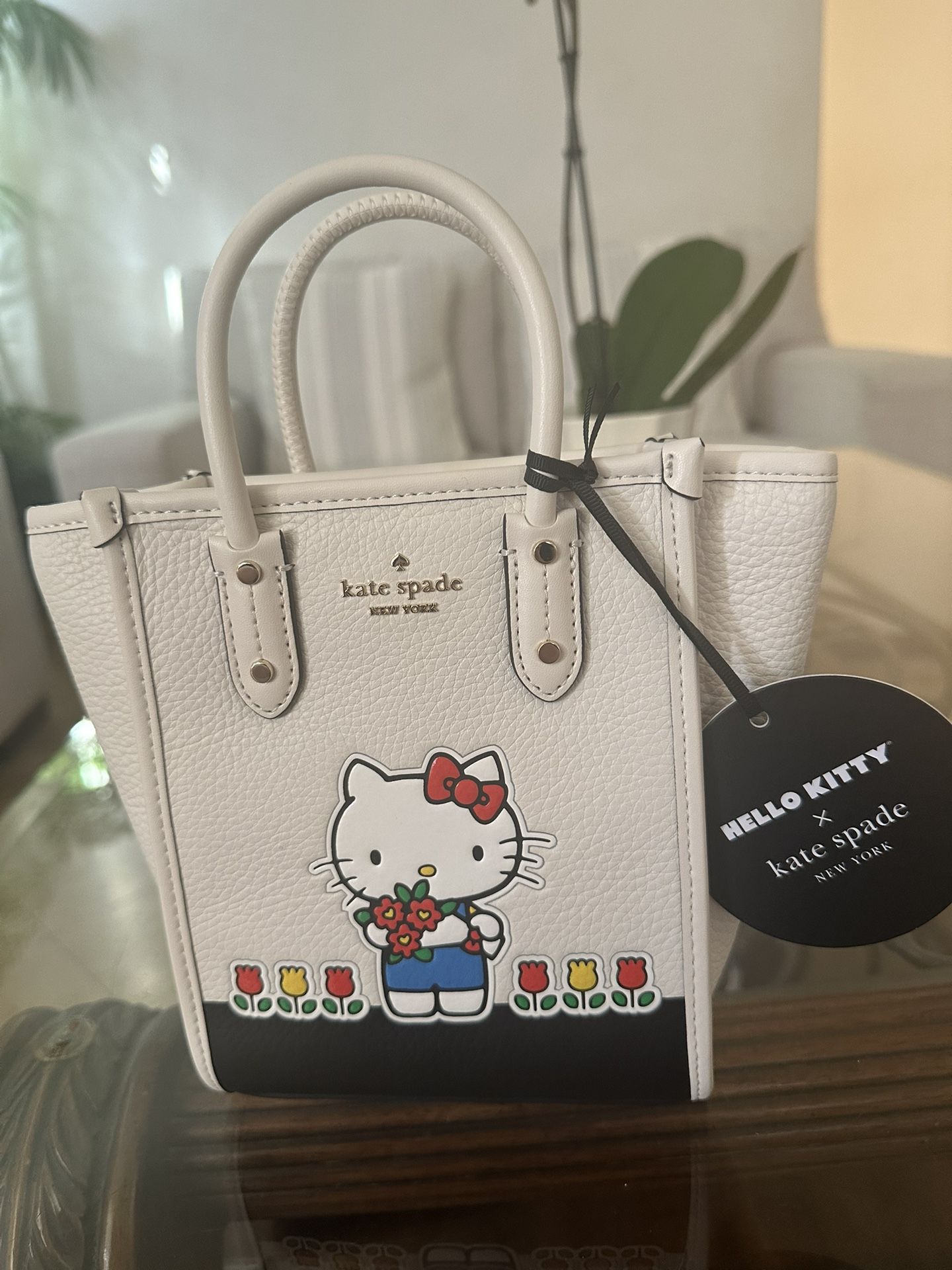 Hello Kitty x Kate Spade