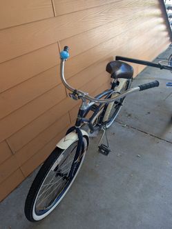 Huffy beach cruiser