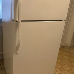 Kenmore Refrigerator 
