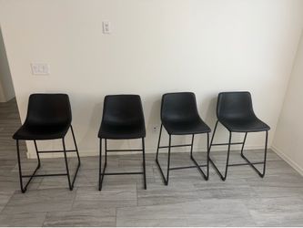 Set of 4 Modern Black Counter Stools