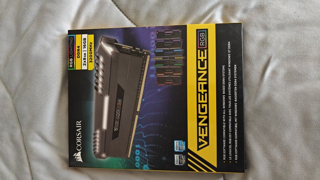 Corsair vengeance RGB 16 GB DDR4