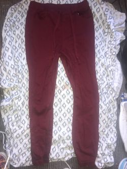Burgundy men’s denim joggers