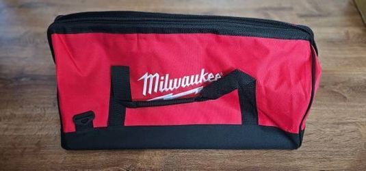 New Milwaukee Large 23 in. Tool Bag