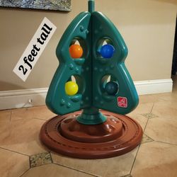 Step 2 My First Christmas Tree. Includes 4 Balls. Sturdy Plastic. 