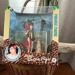 Dark Horse Comics Jungle Bettie Page  Posable Figure  2000