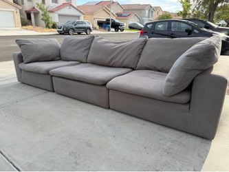 3 Piece Gray Cloud Couch 🚛🚛 Free Delivery 🚛🚛