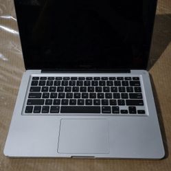 2017 MacBook Pro Intel i7 16gb RAM 1tb SSD Retina Display *Needs Charger*