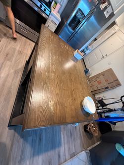 kitchen island/storage free