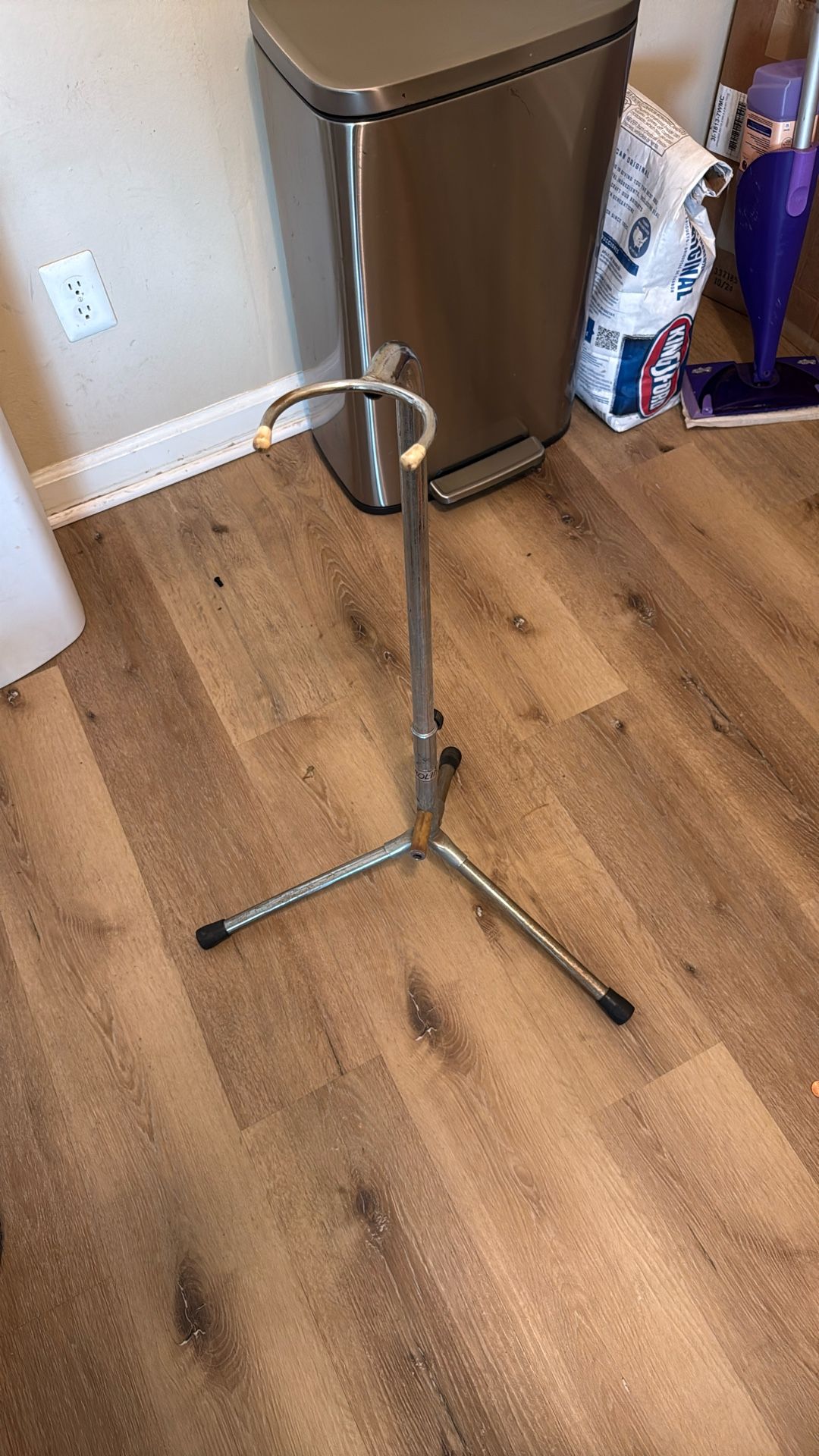 Proline Guitar Stand