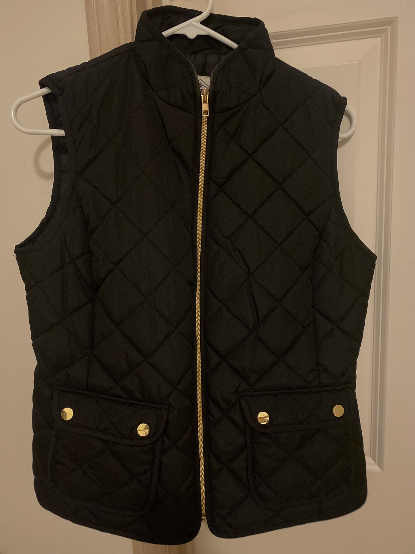 St. Johns Bay Black Puffer Vest with front pockets Women's Small