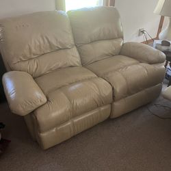 Love Seat Elec Recliner
