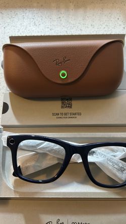 Meta glasses