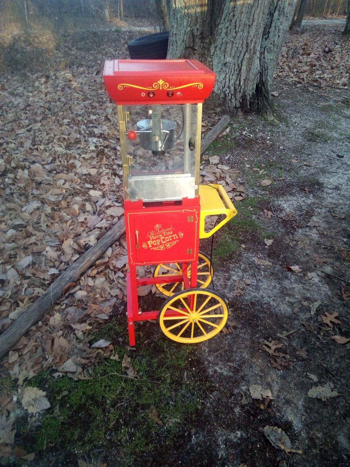 Popcorn maker